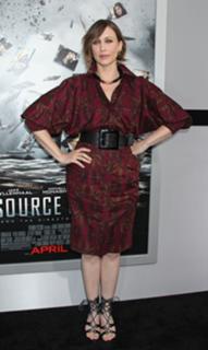 Vera Farmiga feet photo thumbnail