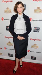 Vera Farmiga feet photo thumbnail