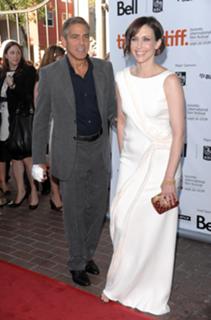 Vera Farmiga feet photo thumbnail
