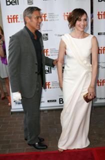 Vera Farmiga feet photo thumbnail