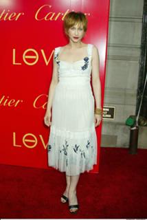 Vera Farmiga feet photo thumbnail