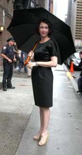 Vera Farmiga feet photo thumbnail