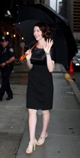 Vera Farmiga feet photo thumbnail