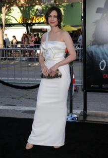 Vera Farmiga feet photo thumbnail