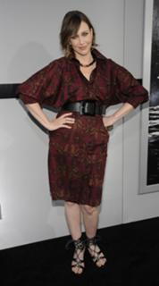 Vera Farmiga feet photo thumbnail