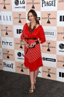 Vera Farmiga feet photo thumbnail
