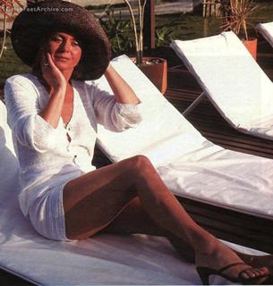 Vera Fischer feet photo 20