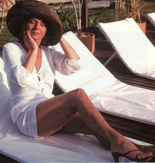 Vera Fischer feet photo 18