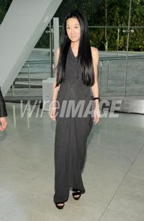 Vera Wang feet photo 6