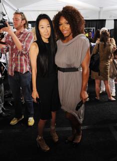 Vera Wang feet photo 17