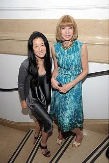 Vera Wang feet photo 4