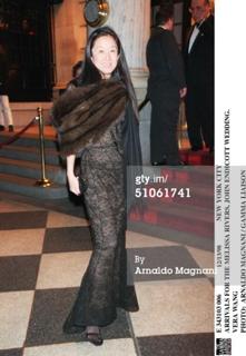 Vera Wang feet photo 17