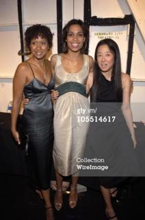Vera Wang feet photo 13