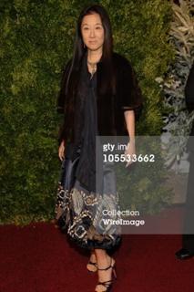 Vera Wang feet photo 3