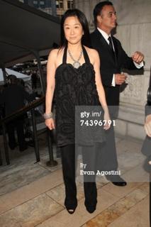 Vera Wang feet photo 14