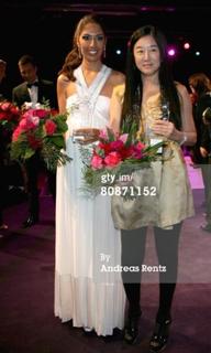 Vera Wang feet photo 9