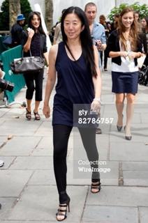 Vera Wang feet photo 8