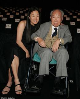 Vera Wang feet photo 7