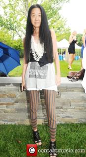 Vera Wang feet photo 2