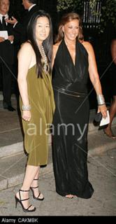 Vera Wang feet photo 14