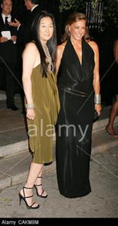 Vera Wang feet photo 13