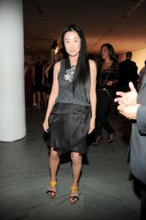 Vera Wang feet photo 17