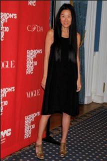 Vera Wang feet photo 16