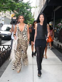 Vera Wang feet photo 10