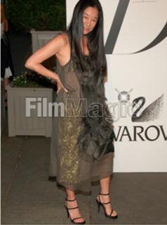 Vera Wang feet photo 18
