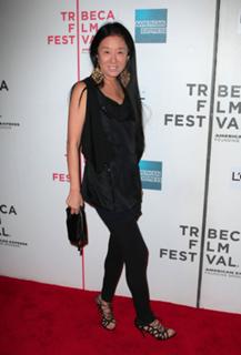 Vera Wang feet photo 4