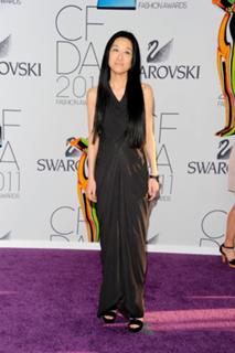 Vera Wang feet photo 17