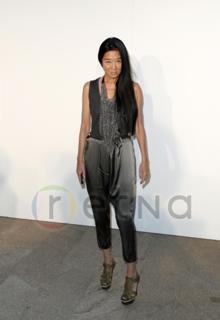 Vera Wang feet photo 15