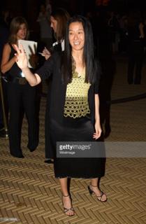 Vera Wang feet photo 15