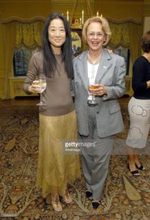 Vera Wang feet photo 14