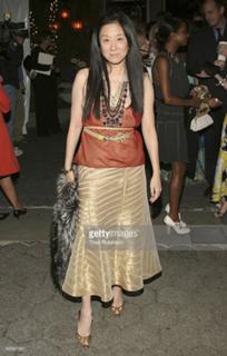 Vera Wang feet photo 9