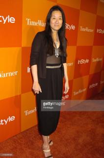 Vera Wang feet photo 4