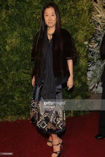 Vera Wang feet photo 17