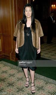 Vera Wang feet photo 13