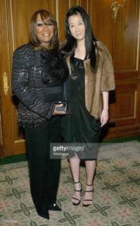 Vera Wang feet photo 11