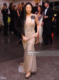 Vera Wang feet photo 6