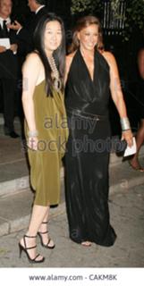Vera Wang feet photo 7