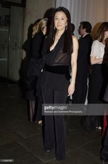 Vera Wang feet photo 10