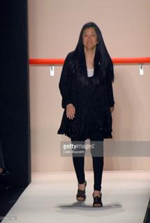 Vera Wang feet photo 16