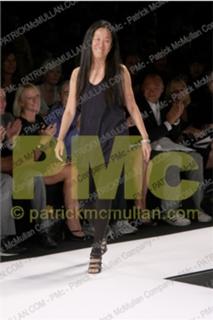 Vera Wang feet photo 10