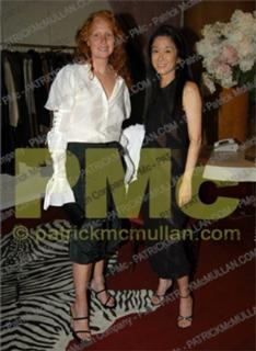 Vera Wang feet photo 13