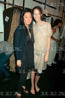 Vera Wang feet photo 20