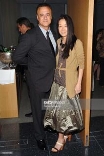 Vera Wang feet photo 4