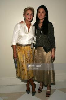 Vera Wang feet photo 4