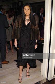 Vera Wang feet photo 16