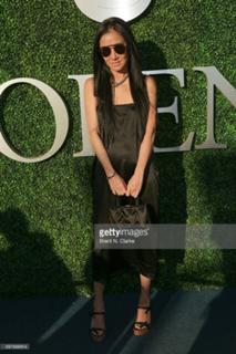 Vera Wang feet photo 14